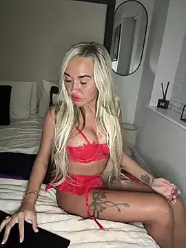 Lola_Lust on StripChat 