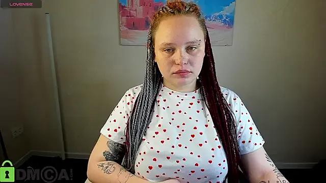 Looly_Rise on StripChat 