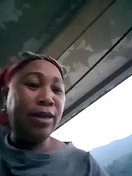 Mamapm20 on StripChat 