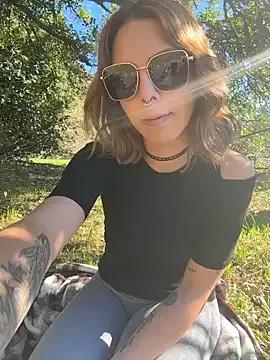 Mia_Railey