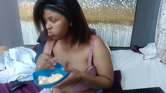 Freechat PrettyLisa28 on StripChat