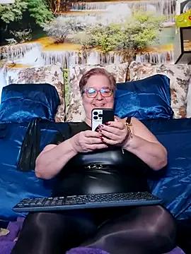 Freechat QueenPammy1 on StripChat