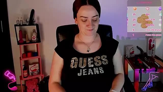 sara_goodgirl13 on StripChat 