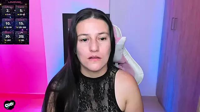 Saskyaa on StripChat 