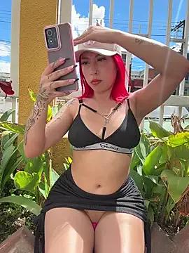 Scarlett_fiire