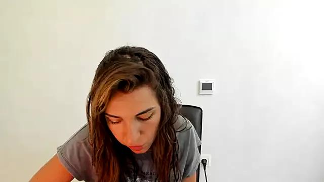 Summmmersky on StripChat 