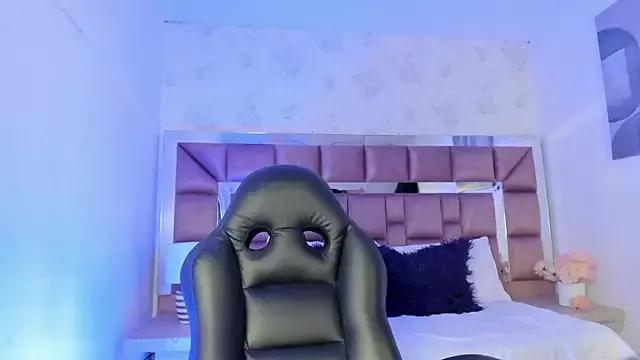 tamararose1 on StripChat 