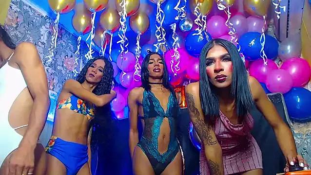 Freechat thedirtydollsxxx on StripChat